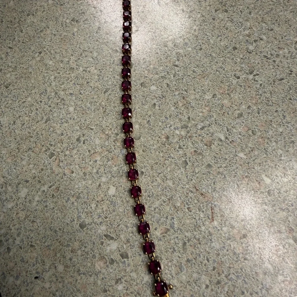 12.80 CTW Square Grape Color Garnet 10K YG Tennis Bracelet GCG171 Orig.$798 - Picture 3 of 3